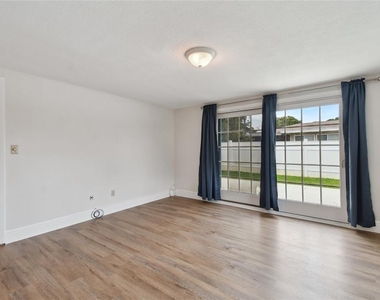 2111 Lanai Avenue - Photo Thumbnail 32