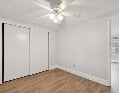 2111 Lanai Avenue - Photo Thumbnail 38