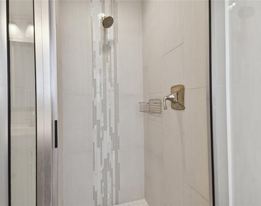 2111 Lanai Avenue - Photo Thumbnail 22
