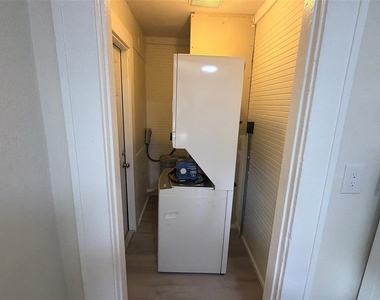 610 28th Avenue S - Photo Thumbnail 11