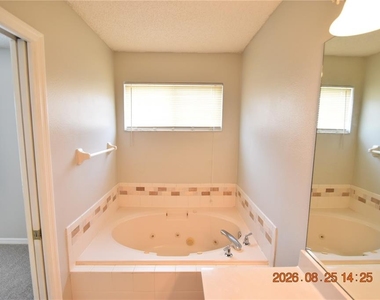 556 Black Lion Drive Ne - Photo Thumbnail 25