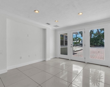 314 Bahia Vista Drive - Photo Thumbnail 18