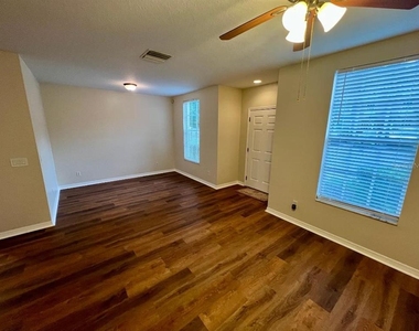 30202 Swinford Lane - Photo Thumbnail 10