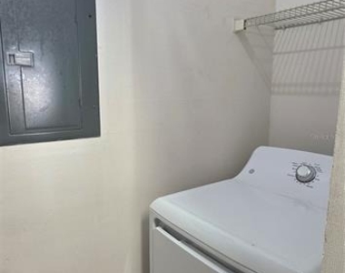 4115 Chatham Oak Court - Photo Thumbnail 32