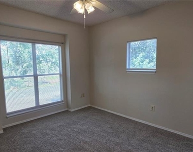 4115 Chatham Oak Court - Photo Thumbnail 19