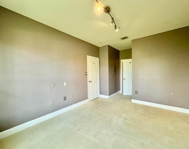 5000 Culbreath Key Way - Photo Thumbnail 11