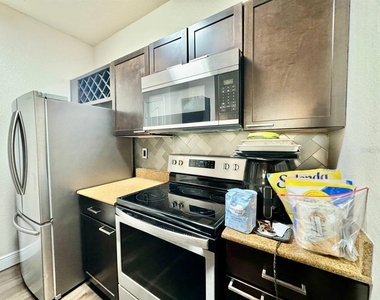 5000 Culbreath Key Way - Photo Thumbnail 4