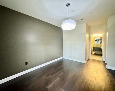5000 Culbreath Key Way - Photo Thumbnail 15