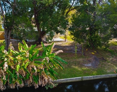 4333 Newbury Drive - Photo Thumbnail 23