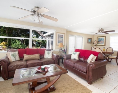 4333 Newbury Drive - Photo Thumbnail 6