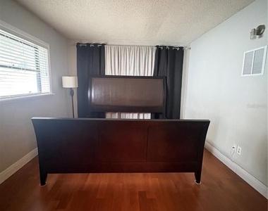 5171 97th Terrace N - Photo Thumbnail 8
