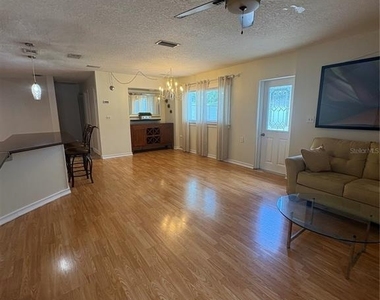 5171 97th Terrace N - Photo Thumbnail 3