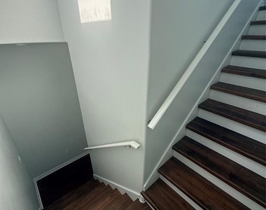 445 Bayou Village Drive - Photo Thumbnail 10