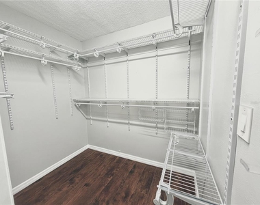 105 4th Avenue Ne - Photo Thumbnail 6