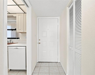 1230 Gulf Boulevard - Photo Thumbnail 4