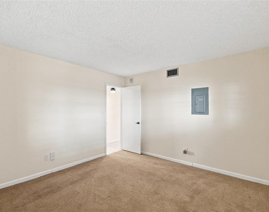 1230 Gulf Boulevard - Photo Thumbnail 14