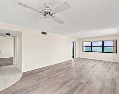 1230 Gulf Boulevard - Photo Thumbnail 8
