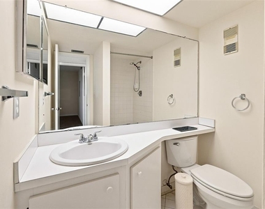 1230 Gulf Boulevard - Photo Thumbnail 12