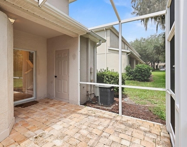 15836 Fishhawk Falls Drive - Photo Thumbnail 16