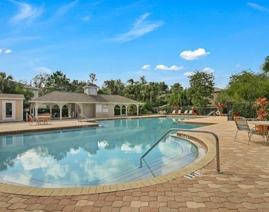 15836 Fishhawk Falls Drive - Photo Thumbnail 21