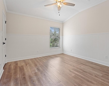 15836 Fishhawk Falls Drive - Photo Thumbnail 11