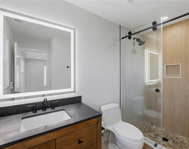 4152 13th Lane Ne - Photo Thumbnail 14