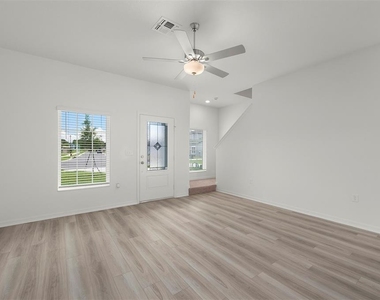 13450 Leaping Water Way - Photo Thumbnail 7