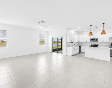 9324 Bonita Mar Drive - Photo Thumbnail 7