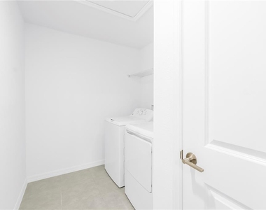 9324 Bonita Mar Drive - Photo Thumbnail 25