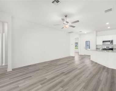 13284 Tula Loop - Photo Thumbnail 8