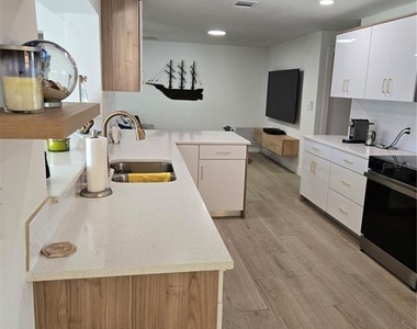 3850 46th Avenue S - Photo Thumbnail 13