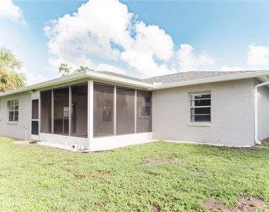 6520 Meadowbrook Lane - Photo Thumbnail 37