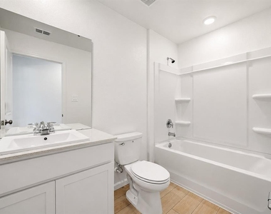 3841 Amers Loop - Photo Thumbnail 13