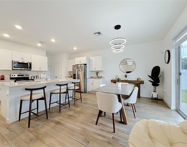 1692 Se 7th Court - Photo Thumbnail 10