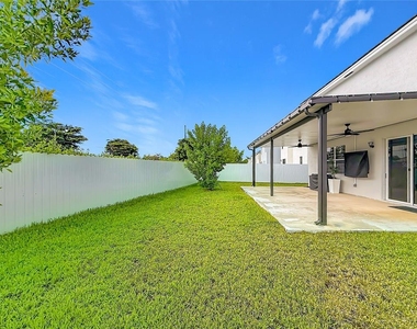 1692 Se 7th Court - Photo Thumbnail 41