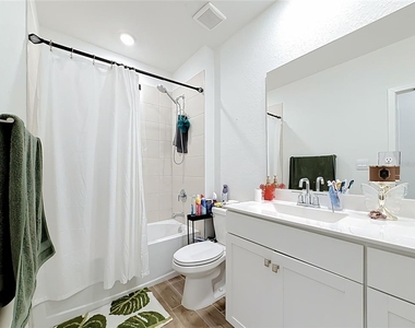 1692 Se 7th Court - Photo Thumbnail 31