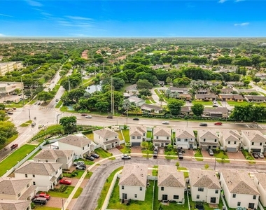 1692 Se 7th Court - Photo Thumbnail 47