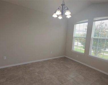 3010 Jardin Street - Photo Thumbnail 8