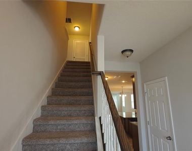 3010 Jardin Street - Photo Thumbnail 10