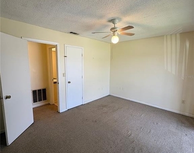 704 Lucaya Drive - Photo Thumbnail 22