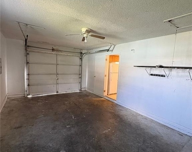 704 Lucaya Drive - Photo Thumbnail 30