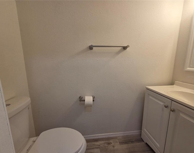 1854 Foxhall Circle - Photo Thumbnail 15