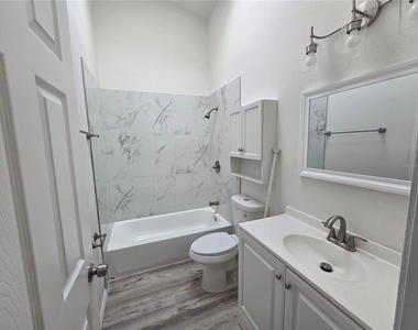 1854 Foxhall Circle - Photo Thumbnail 18