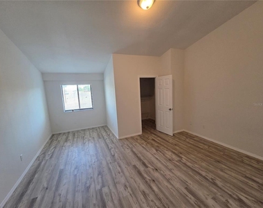 1854 Foxhall Circle - Photo Thumbnail 19