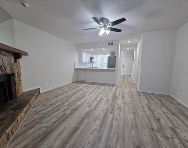 1854 Foxhall Circle - Photo Thumbnail 14