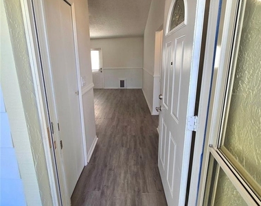 9 Colrain Way - Photo Thumbnail 1