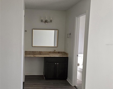 9 Colrain Way - Photo Thumbnail 9