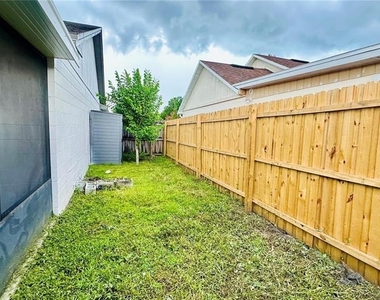 11755 Cuxham Drive - Photo Thumbnail 13