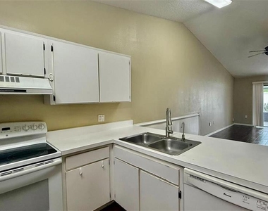 11755 Cuxham Drive - Photo Thumbnail 3