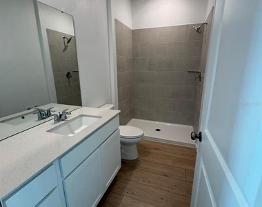 2290 Jennio Drive - Photo Thumbnail 10